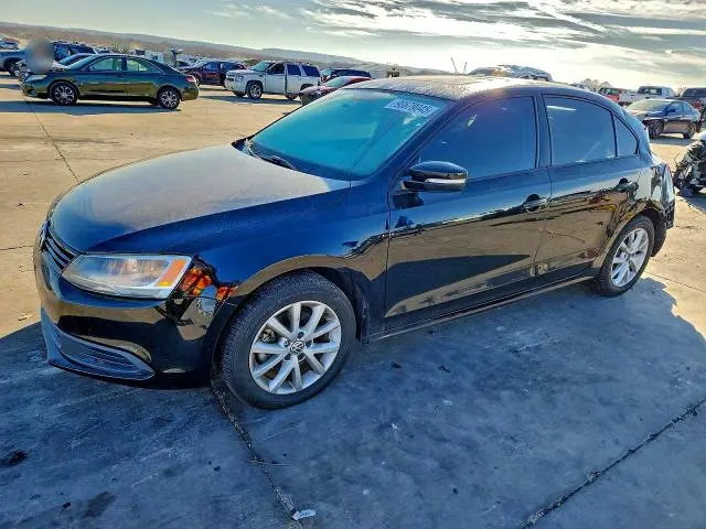 3VWDX7AJ9CM415829