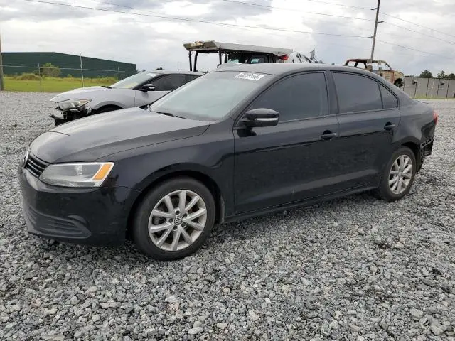 3VWDX7AJ9CM415894