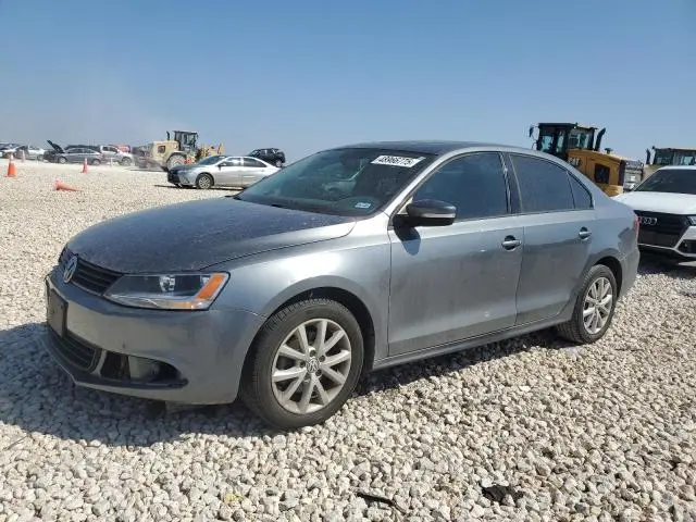 3VWDX7AJXCM323399