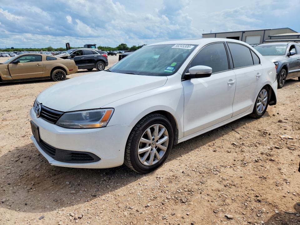 3VWDX7AJXCM324181