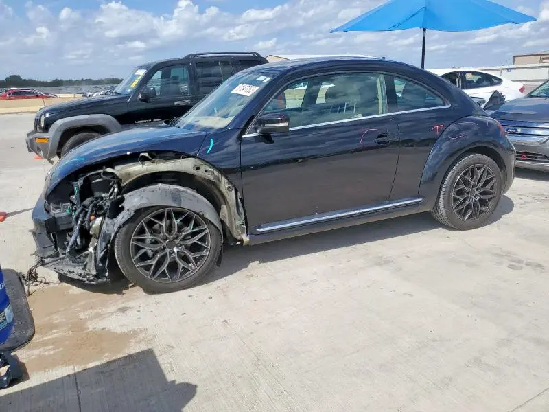 3VWJD7AT1KM711584