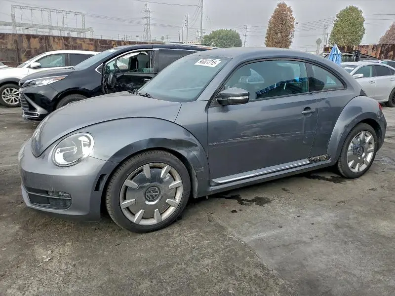 3VWJP7AT9CM651093