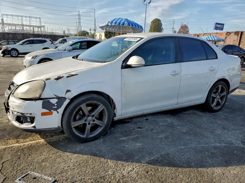 3VWJZ71K19M158065