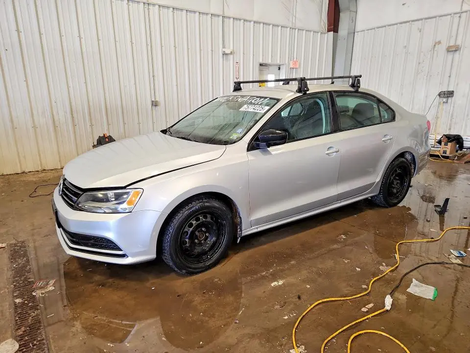 3VWLA7AJ8FM340445