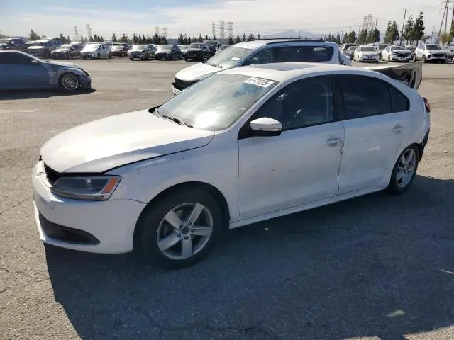 3VWLL7AJ0CM339246