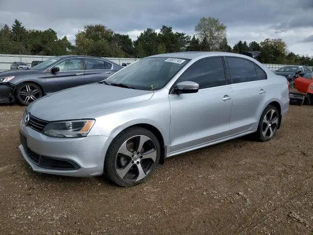 3VWLL7AJ0DM395513