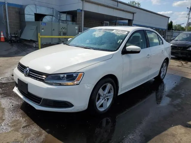 3VWLL7AJ0DM411130