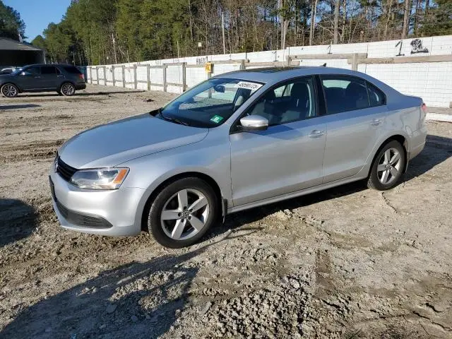 3VWLL7AJ2CM027607