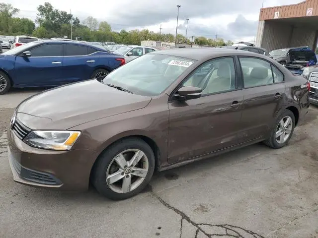3VWLL7AJ3CM334185
