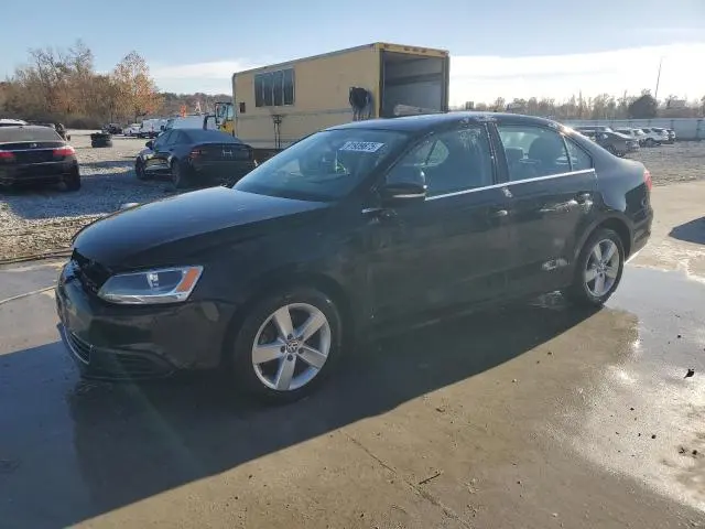 3VWLL7AJ3DM388460