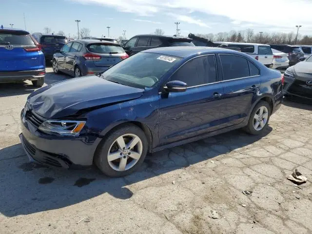 3VWLL7AJ4BM092537