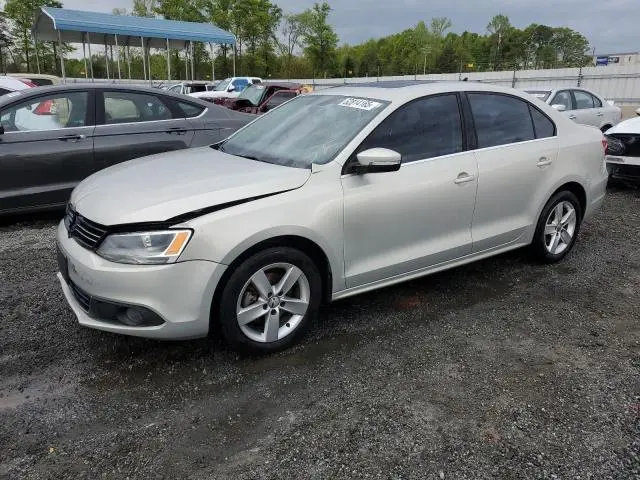 3VWLL7AJ4BM098502