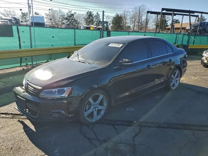 3VWLL7AJ4CM089073