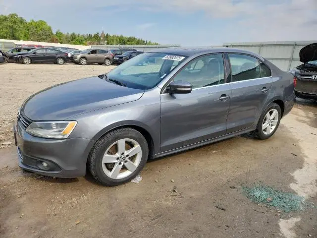 3VWLL7AJ4CM317539
