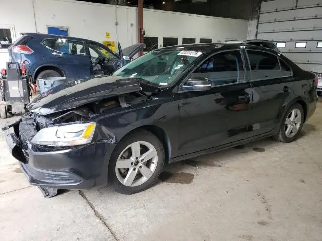 3VWLL7AJ4CM386828