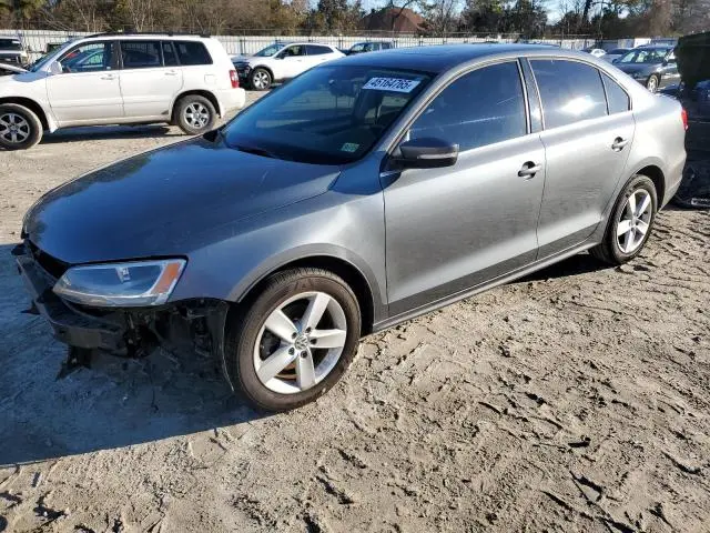3VWLL7AJ6CM004086