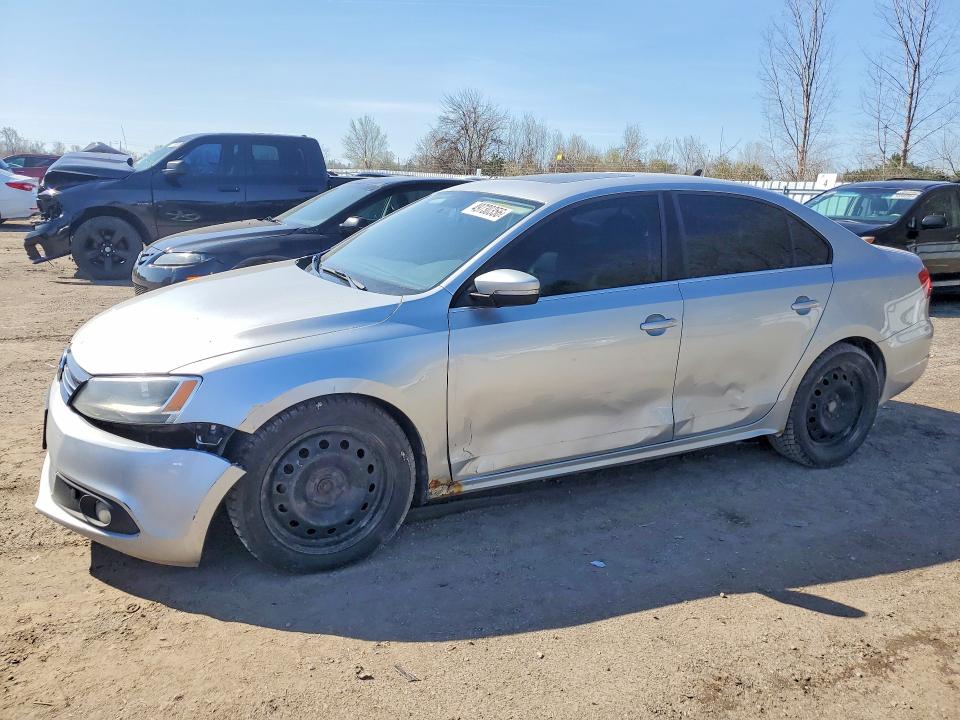 3VWLL7AJ6CM400373