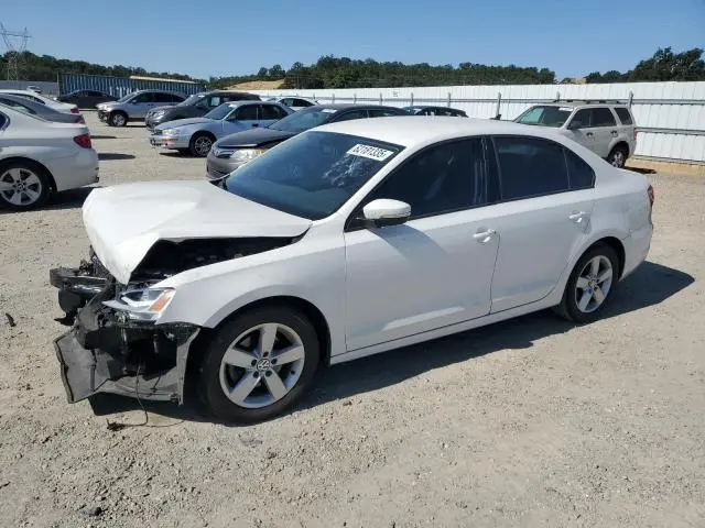 3VWLL7AJ6CM414337