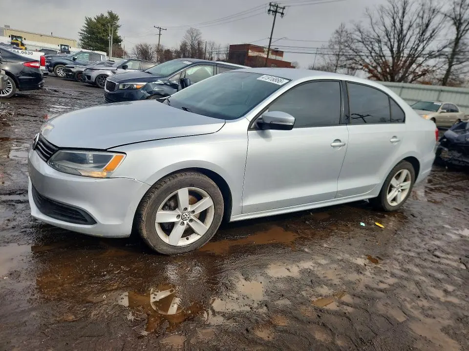 3VWLL7AJ7CM323674