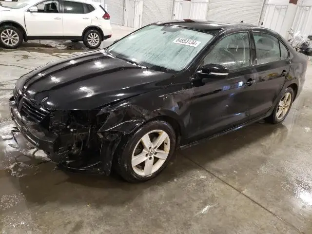 3VWLL7AJ8CM401525