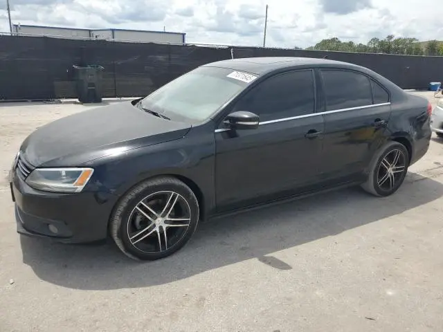 3VWLL7AJ8CM424707