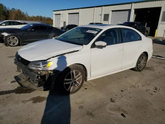 3VWLL7AJ9CM015602