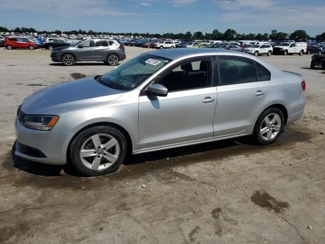 3VWLL7AJ9CM069918