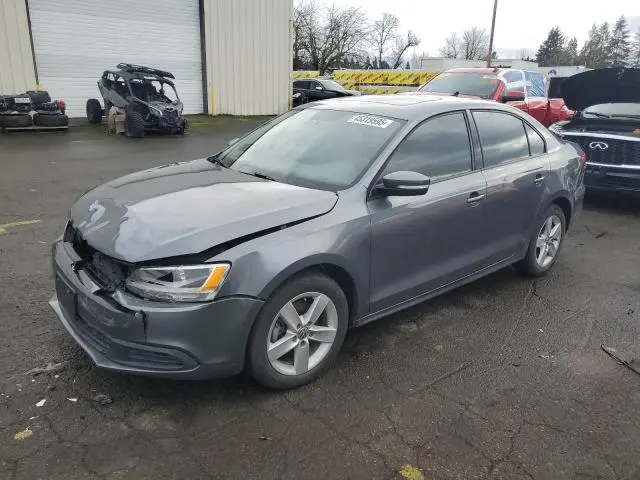 3VWLL7AJ9CM386341
