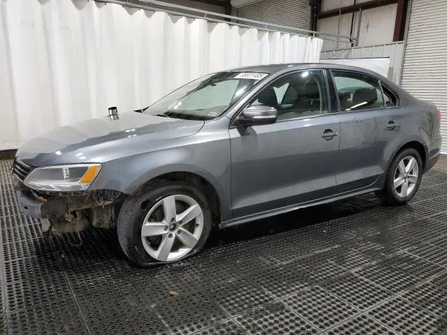 3VWLL7AJ9CM395721