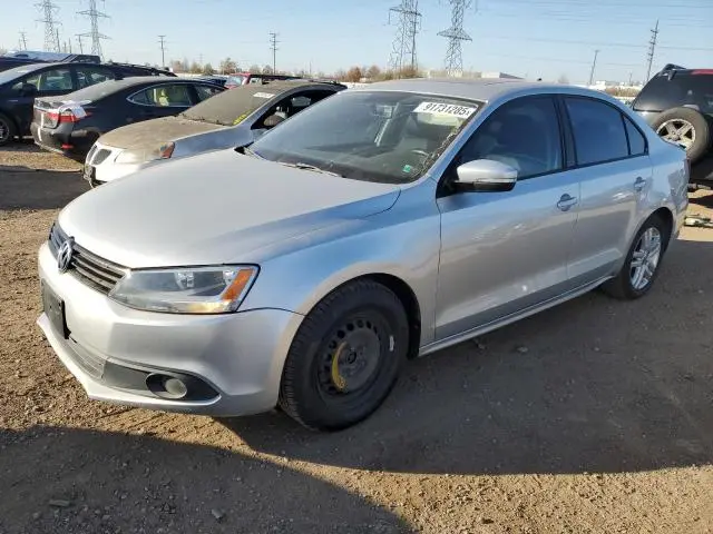 3VWLL7AJXCM325256