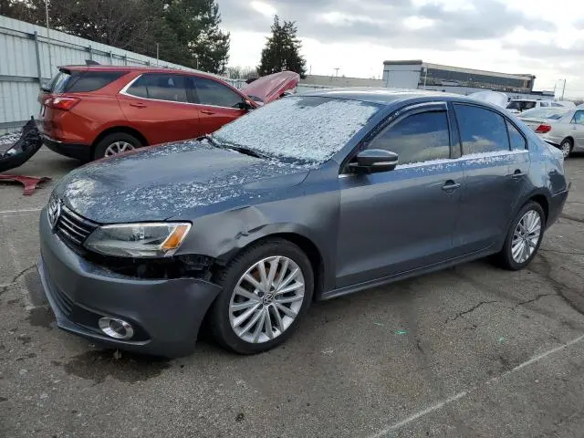 3VWLL7AJXDM286718