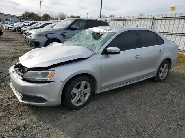3VWLL7AJXDM440523