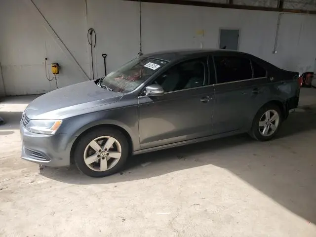3VWLL7AJXEM307827