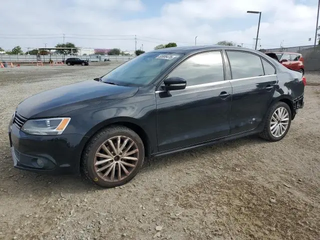 3VWLP7AJ0DM350530