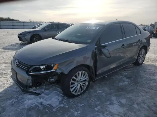 3VWLP7AJ2CM452782