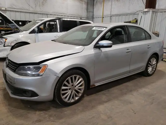 3VWLP7AJ5CM428590