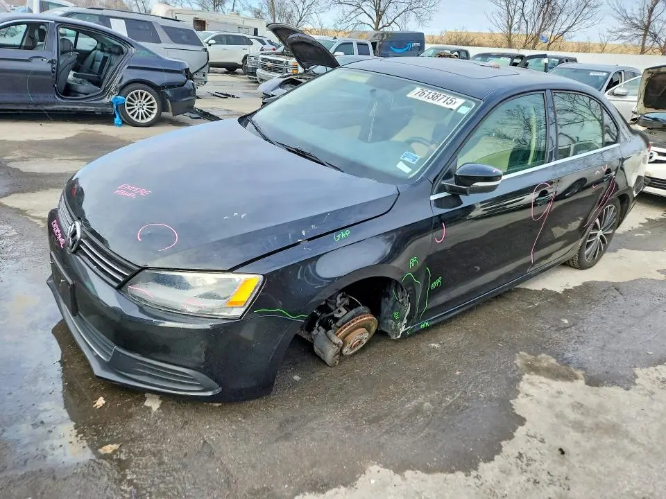 3VWLP7AJ6CM411815