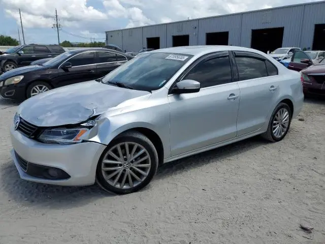 3VWLP7AJ6CM466880