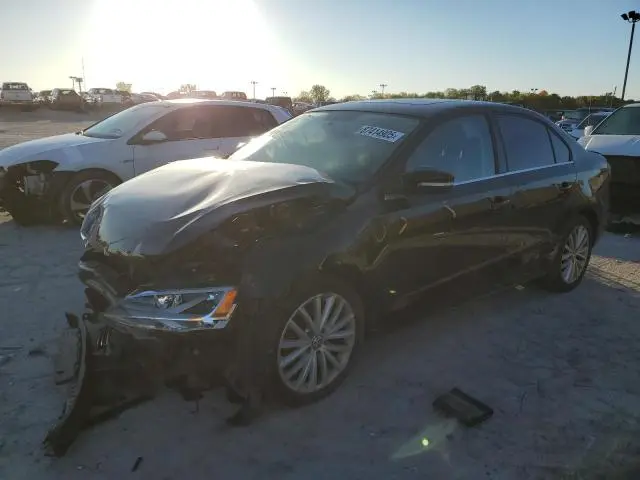 3VWLP7AJ9CM323647