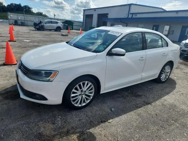 3VWLP7AJXDM379694
