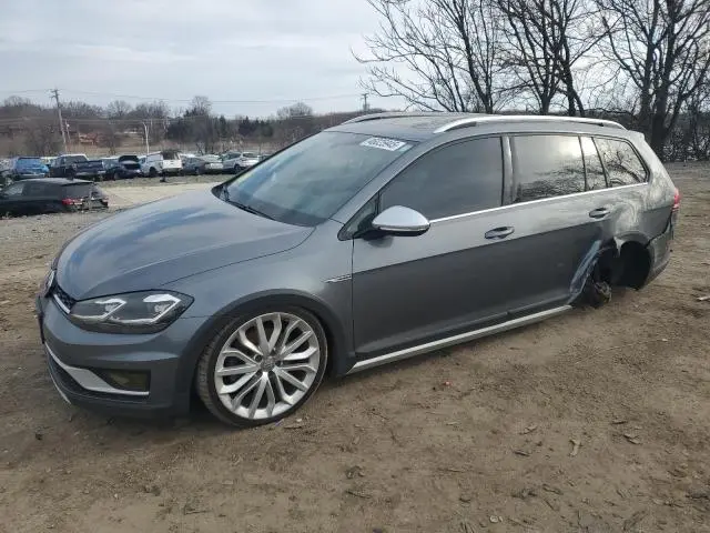3VWM17AUXKM509759