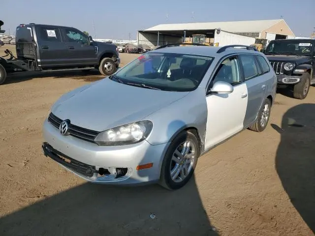 3VWPL7AJ0EM612688