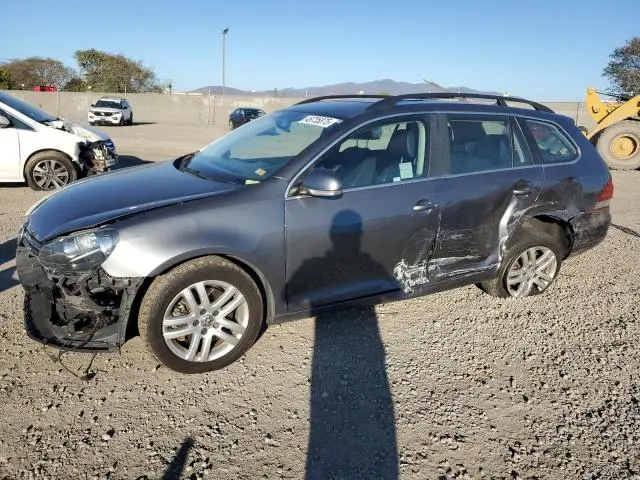 3VWPL7AJ1EM610044