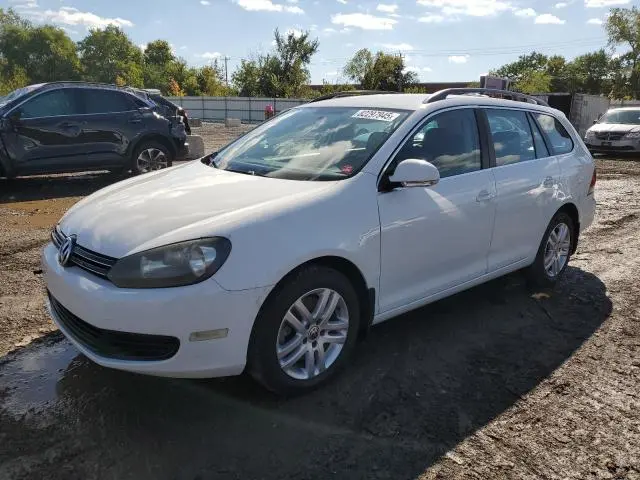 3VWPL7AJ8BM699607