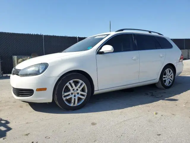 3VWPL7AJ8CM670156