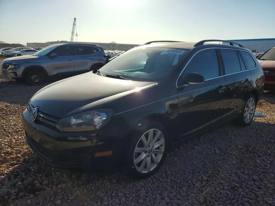 3VWPL7AJ8DM640821