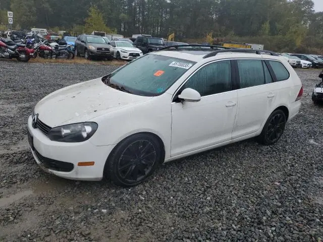 3VWPL7AJ8DM672832