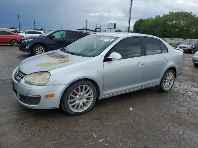 3VWRJ71KX8M175570