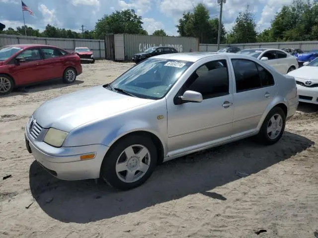 3VWSC29M2YM046095