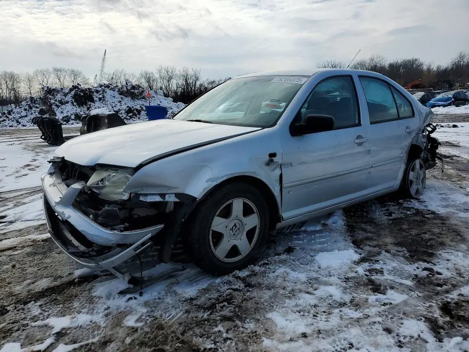 3VWSK69MX2M057072